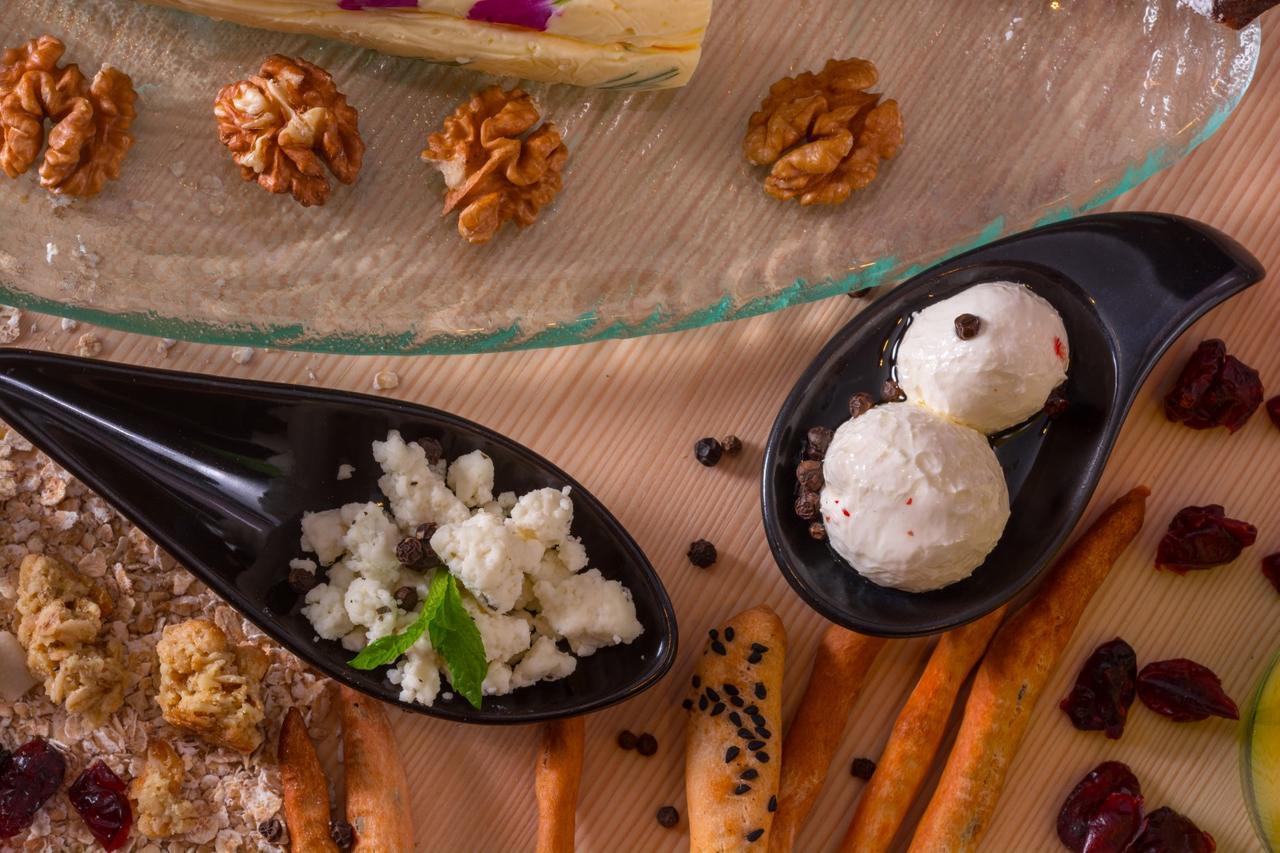 Lake Spirit Boutique Hotel & Spa Ioannina Buitenkant foto